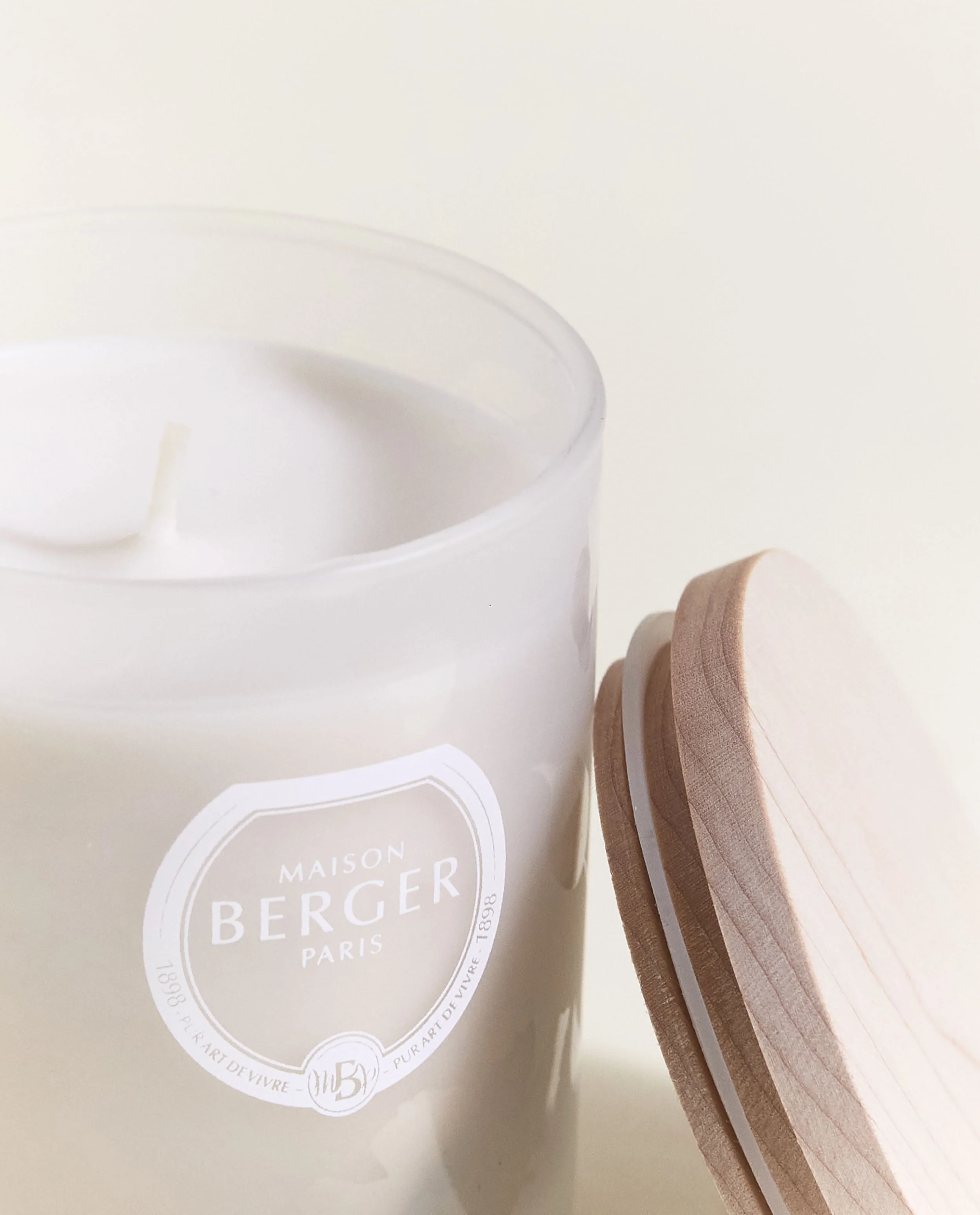 Aroma D-Stress Scented Candle - Image 4