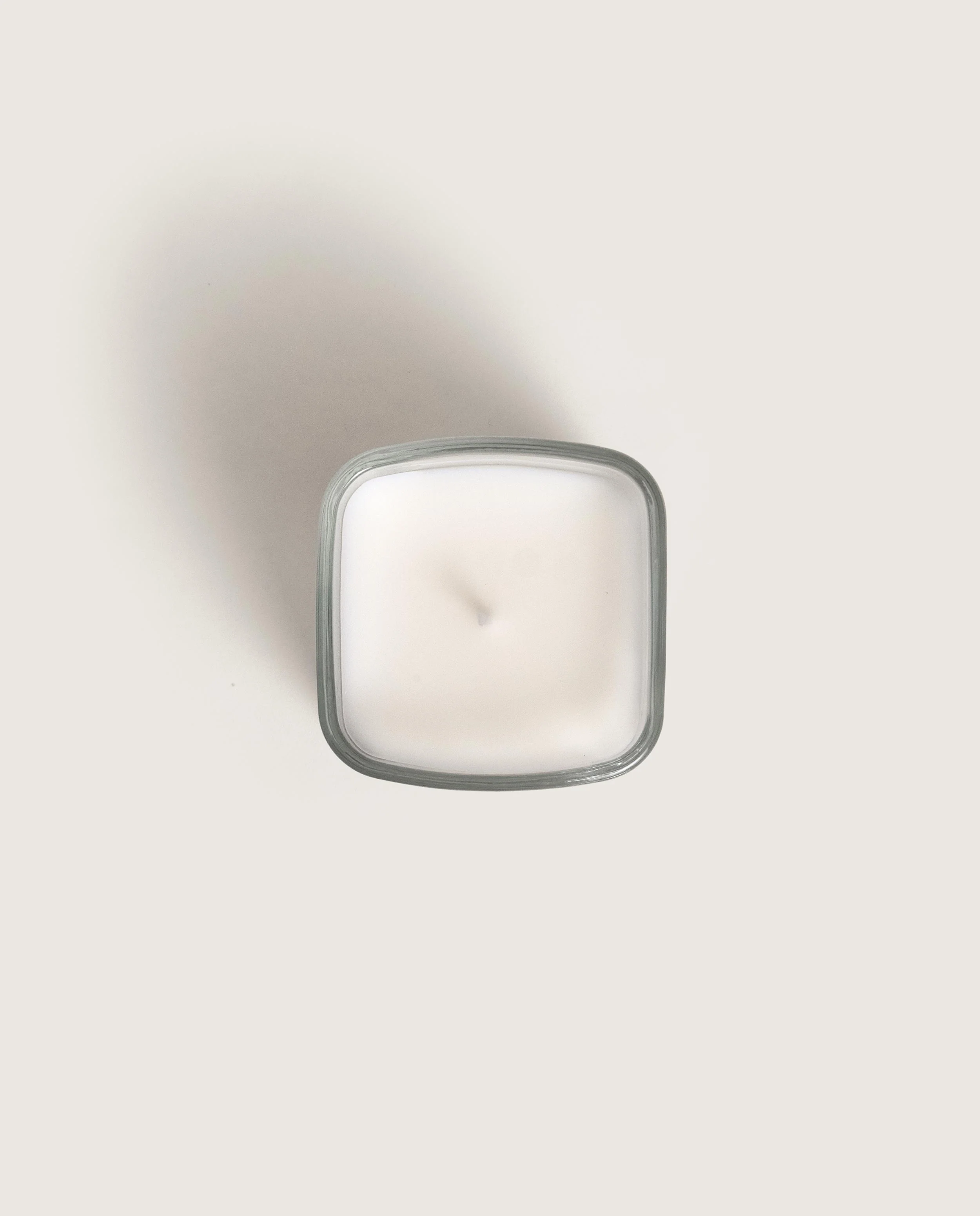 Liliflora Scented Candle - Image 4