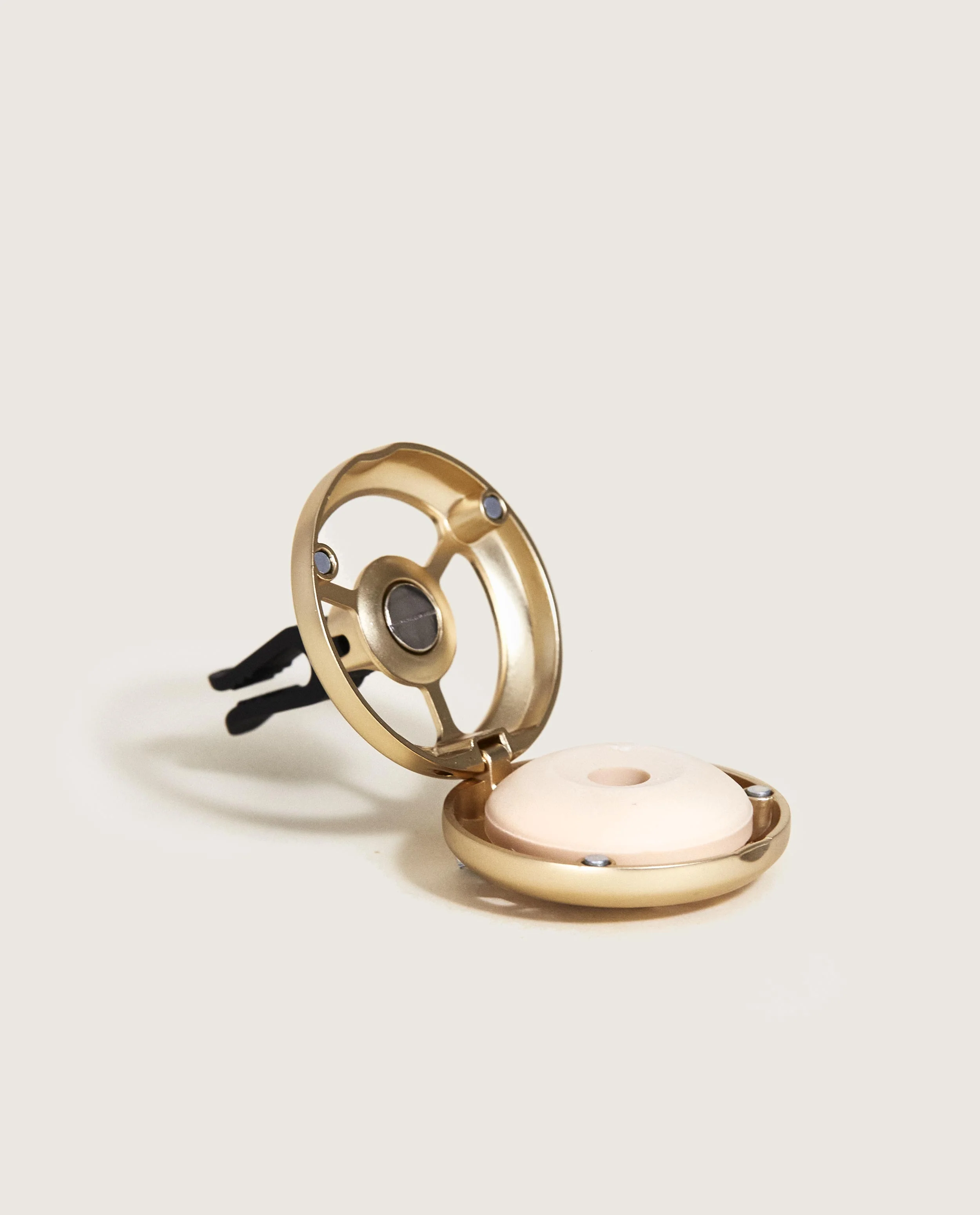 Lolita Lempicka Sweet Gold Car Diffuser - Image 4